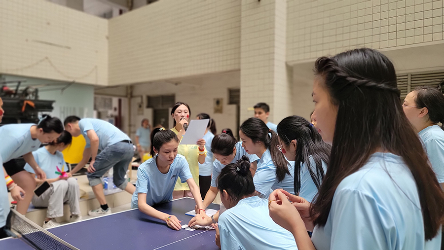 抓鬮現(xiàn)場(chǎng)1.jpg 抓鬮現(xiàn)場(chǎng)1.jpg